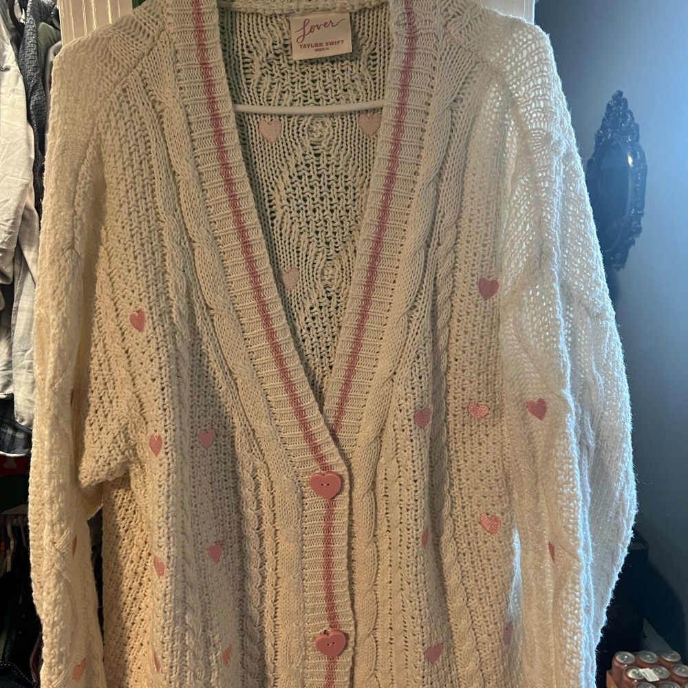 Authentic Taylor swift Women's Cream Heart Sweater size medium large